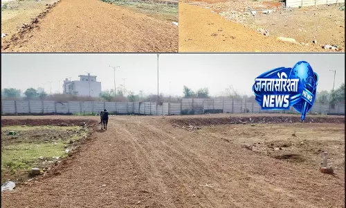 बाहरी भू-माफिया की हिमाकत कमल विहार की दीवाल तोड़ी बाहरी भू-माफिया की हिमाकत कमल विहार की दीवाल तोड़ी