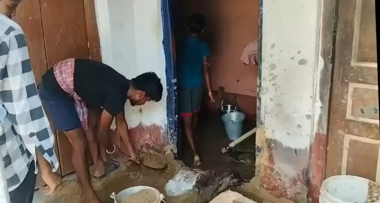 Hooghly: मिड-डे मील बनाते समय लगी आग, बाल-बाल बचे बच्चे Hooghly: मिड-डे मील बनाते समय लगी आग, बाल-बाल बचे बच्चे