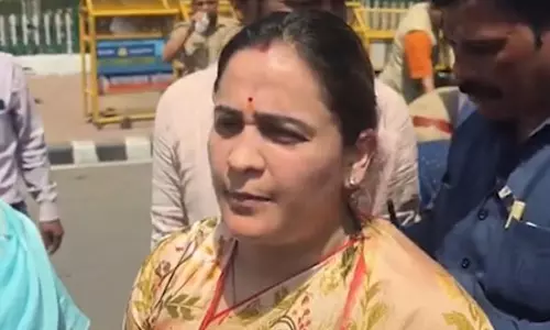 भाजपा नेताओं ने लखनऊ की सड़कों पर निकाली जनआक्रोश महिला पदयात्रा, कहा- राहुल-अखिलेश ने छीना महिलाओं का हक