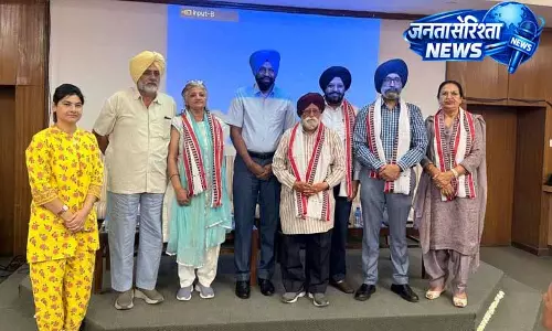 कहानी कहने की कला में माहिर Navtej Singh प्रीतलारी का योगदान कहानी कहने की कला में माहिर Navtej Singh प्रीतलारी का योगदान