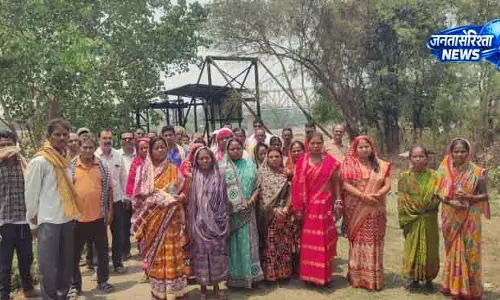 Jharsuguda में पावर प्लांट द्वारा पानी उठाने पर विरोध प्रदर्शन