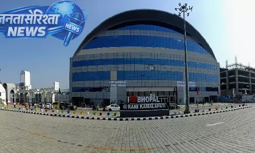 Bhopal : रानी कमलापति स्टेशन पर यार्ड अपग्रेड शुरू, ट्रेनों की देरी कम करने की तैयारी Bhopal : रानी कमलापति स्टेशन पर यार्ड अपग्रेड शुरू, ट्रेनों की देरी कम करने की तैयारी