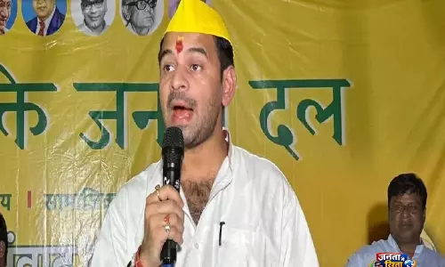 राहुल गांधी से चलने वाला नहीं है: तेज प्रताप यादव ने Congress में प्रियंका के नेतृत्व की वकालत की