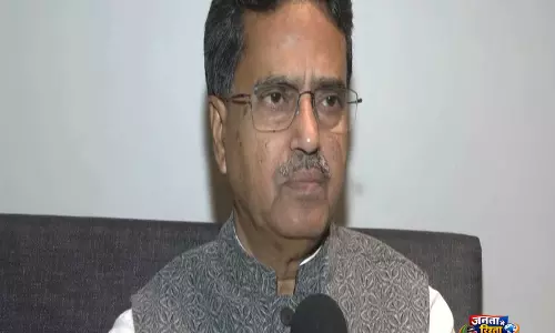 त्रिपुरा के CM माणिक साहा चुनाव के बाद हुई हिंसा पर बात करने के लिए हाई-लेवल मीटिंग करेंगे त्रिपुरा के CM माणिक साहा चुनाव के बाद हुई हिंसा पर बात करने के लिए हाई-लेवल मीटिंग करेंगे