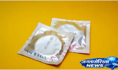 Iran war से सप्लाई में रुकावट, डिमांड बढ़ने से कंडोम की कीमतें 30% तक बढ़ सकती हैं Iran war से सप्लाई में रुकावट, डिमांड बढ़ने से कंडोम की कीमतें 30% तक बढ़ सकती हैं