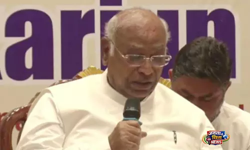 Kharge के बयान पर राजनीतिक विवाद Kharge के बयान पर राजनीतिक विवाद