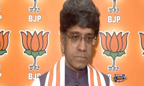 CR केसवन का DMK पर हमला, हार का दावा CR केसवन का DMK पर हमला, हार का दावा
