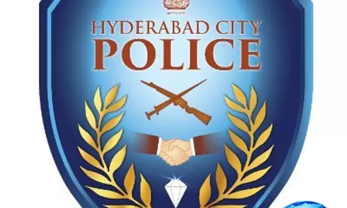 पुलिस आयुक्त ने साइबर अपराध पर अंकुश लगाने के लिए बैंकिंग प्रणाली में बदलाव का सुझाव दिया पुलिस आयुक्त ने साइबर अपराध पर अंकुश लगाने के लिए बैंकिंग प्रणाली में बदलाव का सुझाव दिया