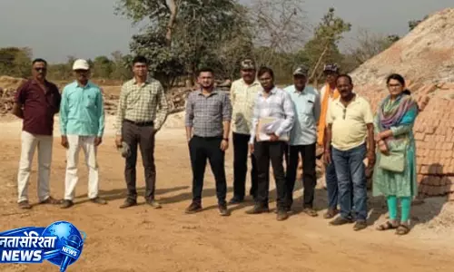 राजनांदगांव में अवैध ईंट भट्ठे पर बड़ी कार्रवाई, लाखों की ईंट और लकड़ी जब्त राजनांदगांव में अवैध ईंट भट्ठे पर बड़ी कार्रवाई, लाखों की ईंट और लकड़ी जब्त