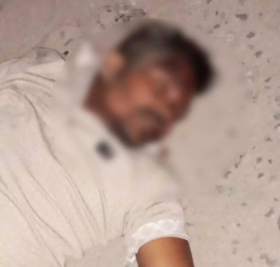 मंदिर हसौद में 2 युवकों की मौत, ट्रक ने बाइक को कुचला मंदिर हसौद में 2 युवकों की मौत, ट्रक ने बाइक को कुचला
