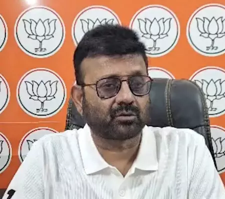 पश्चिम बंगाल में जनता टीएमसी से परेशान, बनेगी भाजपा की सरकार: प्रतुल शाहदेव पश्चिम बंगाल में जनता टीएमसी से परेशान, बनेगी भाजपा की सरकार: प्रतुल शाहदेव