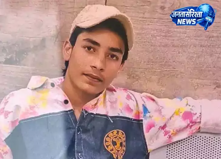 तेज रफ्तार कैंटर की टक्कर से दो दोस्तों की मौत, चालक फरार तेज रफ्तार कैंटर की टक्कर से दो दोस्तों की मौत, चालक फरार