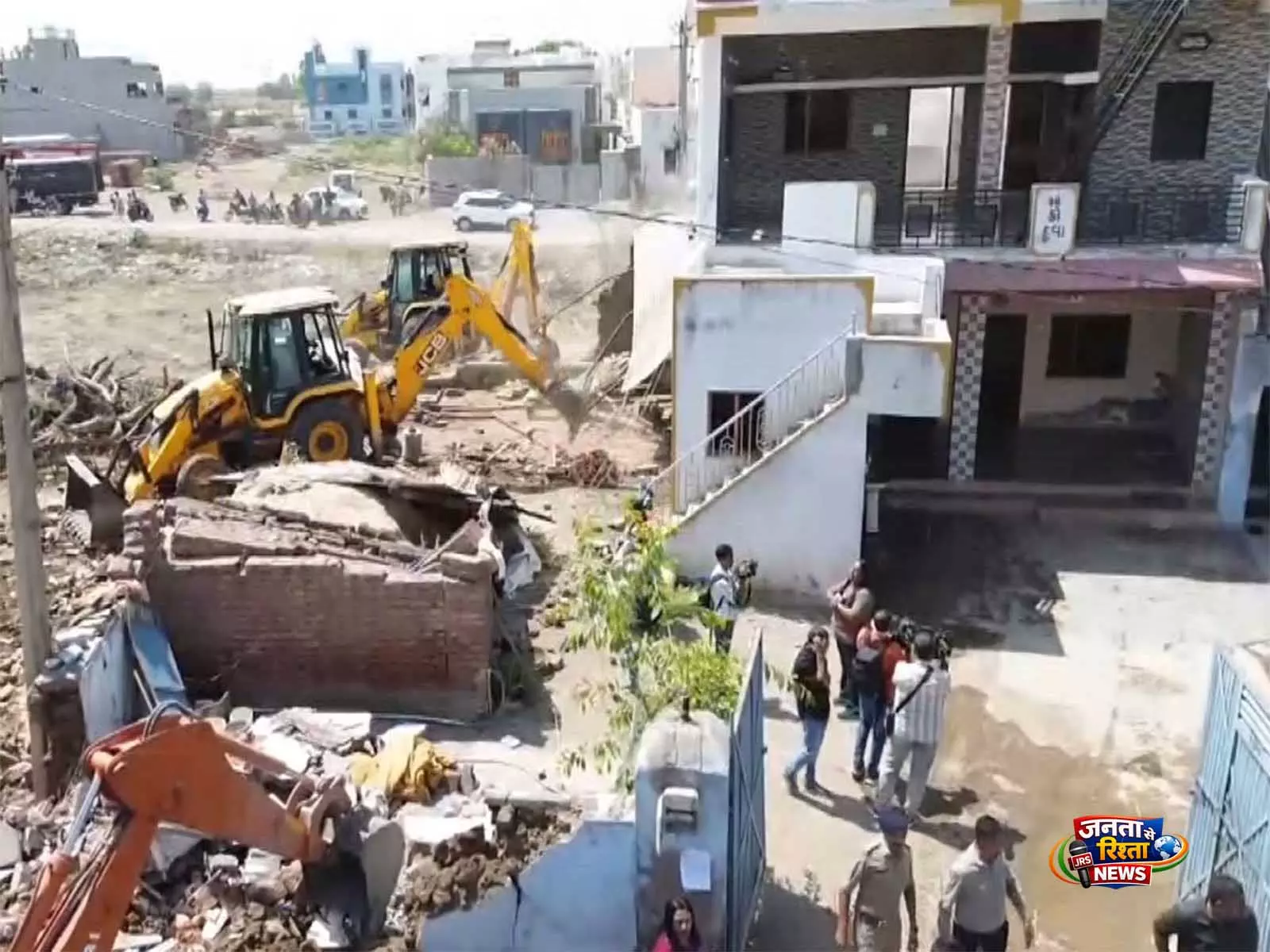 Gujarat: धंधुका में कड़ी सुरक्षा के बीच अतिक्रमण विरोधी अभियान चलाया गया Gujarat: धंधुका में कड़ी सुरक्षा के बीच अतिक्रमण विरोधी अभियान चलाया गया