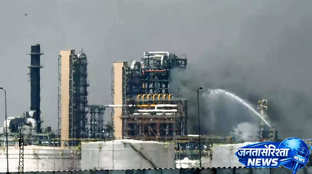 HPCL ने राजस्थान रिफाइनरी में आग लगने का कारण हाइड्रोकार्बन का लीकेज पाया HPCL ने राजस्थान रिफाइनरी में आग लगने का कारण हाइड्रोकार्बन का लीकेज पाया