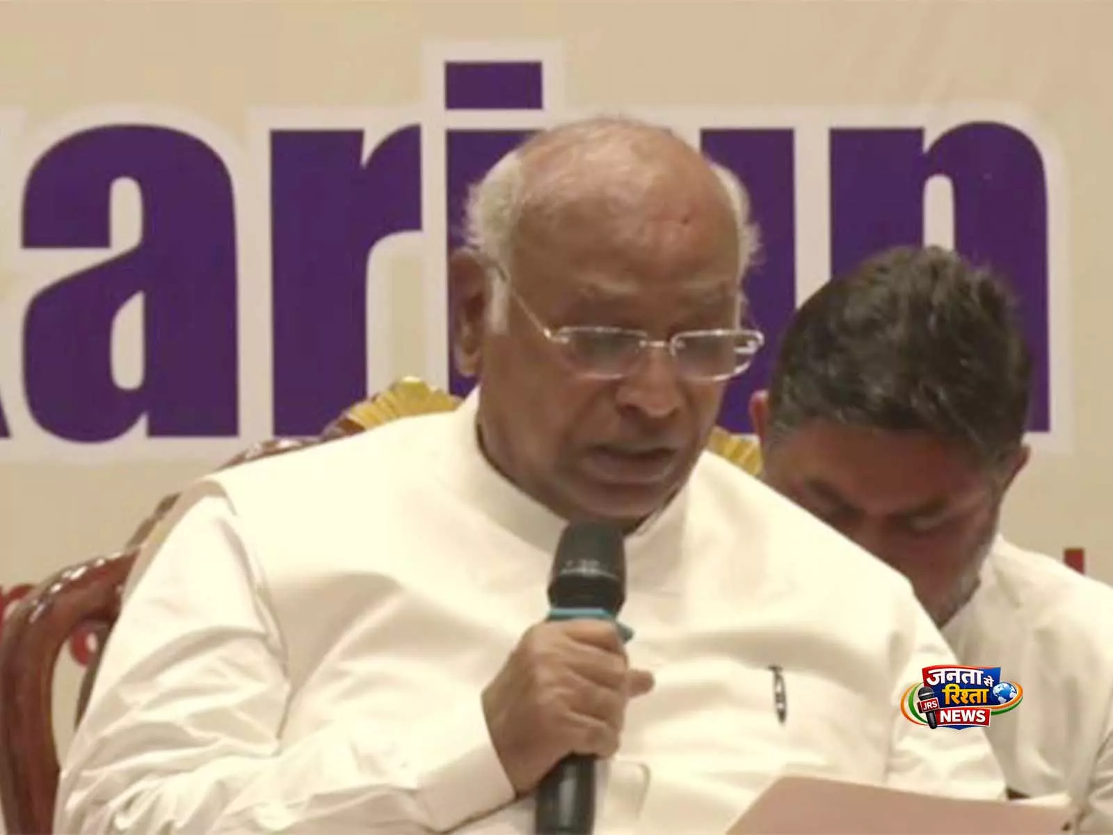 Kharge के बयान पर राजनीतिक विवाद Kharge के बयान पर राजनीतिक विवाद