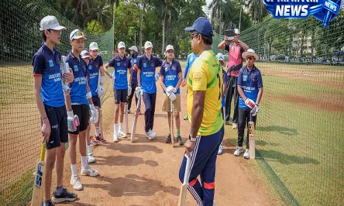 UK की क्रिकेट लवर्स ग्लोबल एकेडमी U-13 टीम मुंबई में कोच ज्वाला सिंह के अंडर ट्रेनिंग कर रही UK की क्रिकेट लवर्स ग्लोबल एकेडमी U-13 टीम मुंबई में कोच ज्वाला सिंह के अंडर ट्रेनिंग कर रही