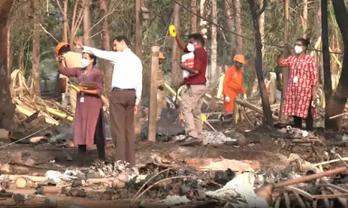 केरल: त्रिशूर हादसे में मृतकों की संख्या 13 तक पहुंची, केंद्रीय मंत्री सुरेश गोपी ने किया घटनास्थल का दौरा