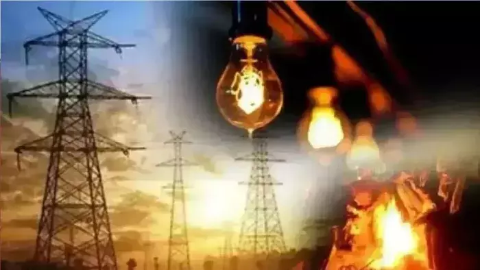 Lucknow: गर्मी के मद्देनजर बिजली व्यवस्था सुधारने के आदेश Lucknow: गर्मी के मद्देनजर बिजली व्यवस्था सुधारने के आदेश