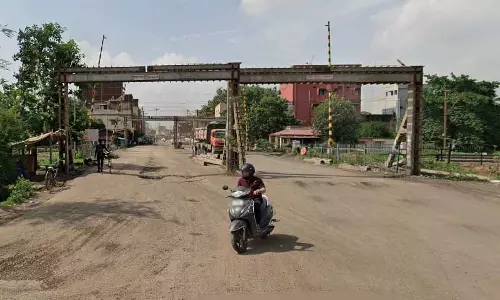 खुर्सीपार रेलवे फाटक में 27 अप्रैल तक आवागमन रहेगा बंद खुर्सीपार रेलवे फाटक में 27 अप्रैल तक आवागमन रहेगा बंद