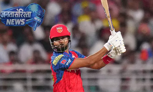 सूर्यकुमार यादव की खराब फॉर्म ने श्रेयस अय्यर के लिए T20 टीम में जगह बनाई सूर्यकुमार यादव की खराब फॉर्म ने श्रेयस अय्यर के लिए T20 टीम में जगह बनाई