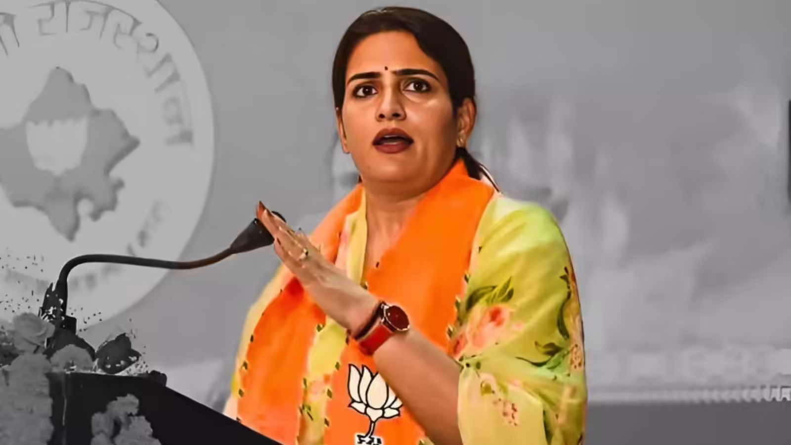 Jaipur: कांग्रेस पर भ्रम फैलाने का आरोप, राठौड़ का पलटवार Jaipur: कांग्रेस पर भ्रम फैलाने का आरोप, राठौड़ का पलटवार