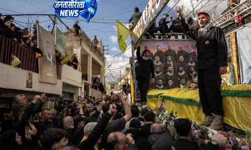 Iran ने होर्मुज जलडमरूमध्य में कंटेनर जहाज़ पर हमला किया