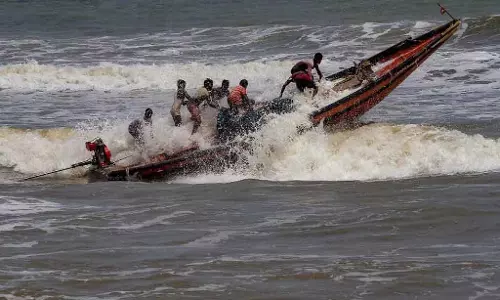 श्रीलंका से रिहा होने के बाद  Tamil Nadu के 19 मछुआरे घर लौटे