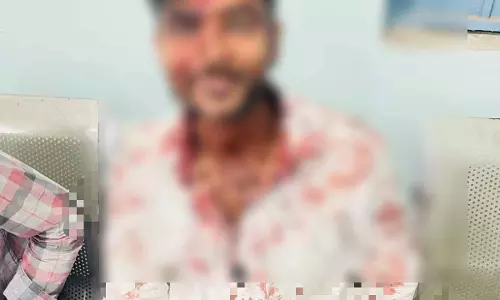तेलीबांधा में युवक पर चाकू से हमला, पुरानी रंजिश में वारदात