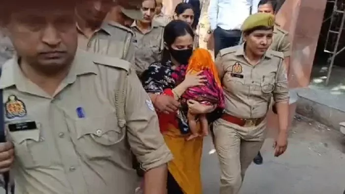 Meerut: सौरभ हत्याकांड में मुस्कान का उपवास, मामला गरमाया Meerut: सौरभ हत्याकांड में मुस्कान का उपवास, मामला गरमाया