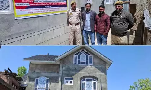 Shopian पुलिस ने ड्रग तस्करी से जुड़ा दो मंजिला मकान किया कुर्क Shopian पुलिस ने ड्रग तस्करी से जुड़ा दो मंजिला मकान किया कुर्क