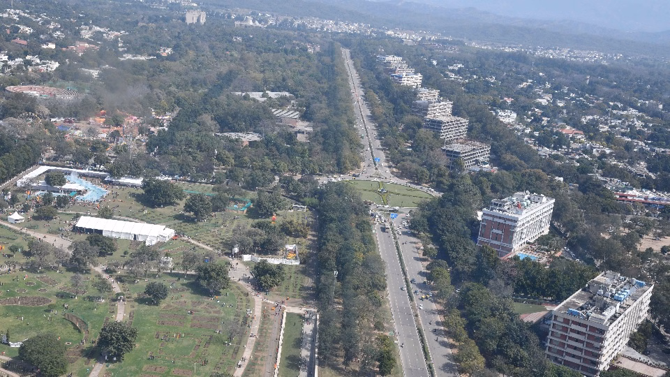 Chandigarh: हरियाणा में सिंगापुर मॉडल पर नया शहरी विकास Chandigarh: हरियाणा में सिंगापुर मॉडल पर नया शहरी विकास