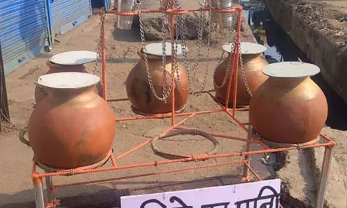 खमतराई स्कूल के पास और भनपुरी बाजार में दो सार्वजनिक प्याऊघर खोले गए