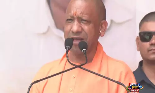 कोलकाता रैली में योगी आदित्यनाथ का TMC पर हमला