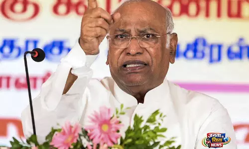 बलिदान राष्ट्र की अंतरात्मा में अंकित है: पहलगाम हमले की बरसी पर Kharge बलिदान राष्ट्र की अंतरात्मा में अंकित है: पहलगाम हमले की बरसी पर Kharge