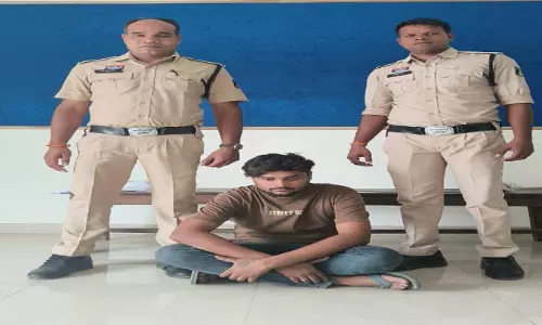 ऑपरेशन मुस्कान: नाबालिग बालिका को पुलिस ने किया बरामद, आरोपी को भेजा जेल ऑपरेशन मुस्कान: नाबालिग बालिका को पुलिस ने किया बरामद, आरोपी को भेजा जेल