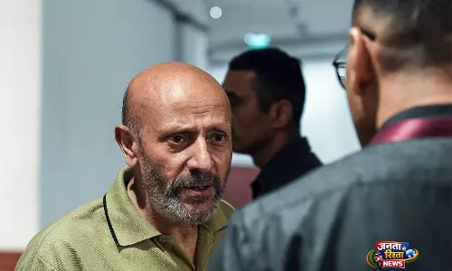 कोर्ट ने बारामूला MP अब्दुल राशिद शेख की अंतरिम ज़मानत याचिका पर आदेश सुरक्षित रखा कोर्ट ने बारामूला MP अब्दुल राशिद शेख की अंतरिम ज़मानत याचिका पर आदेश सुरक्षित रखा