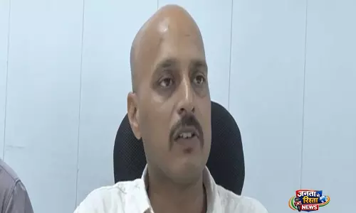 Madhya Pradesh: इंदौर में 2.5 लाख रुपये की रिश्वत लेते PWD के तीन अधिकारी पकड़े गए Madhya Pradesh: इंदौर में 2.5 लाख रुपये की रिश्वत लेते PWD के तीन अधिकारी पकड़े गए