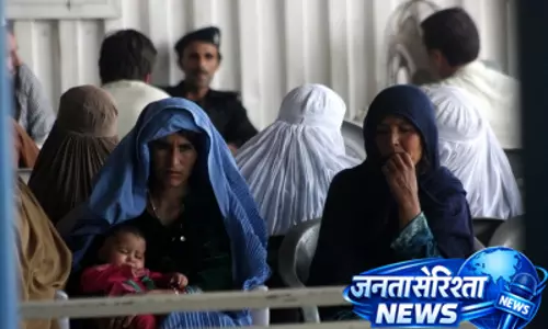 पाकिस्तान में हिरासत में लेकर जबरन देश से निकाले जा रहे अफगान शरणार्थी, एचआरडब्ल्यू ने किया खुलासा पाकिस्तान में हिरासत में लेकर जबरन देश से निकाले जा रहे अफगान शरणार्थी, एचआरडब्ल्यू ने किया खुलासा