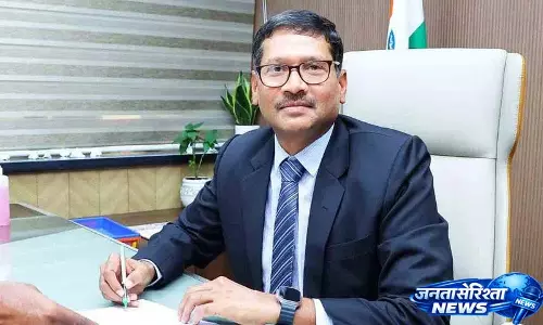 हड़ताल खत्म नहीं हुई तो सख्त कार्रवाई होगी: TGSRTC Chairman वाई नागिरेड्डी हड़ताल खत्म नहीं हुई तो सख्त कार्रवाई होगी: TGSRTC Chairman वाई नागिरेड्डी