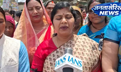 पप्पू यादव के बयान पर सियासी घमासान, बीजेपी सांसद संगीता बलवंत ने कहा पप्पू यादव के बयान पर सियासी घमासान, बीजेपी सांसद संगीता बलवंत ने कहा