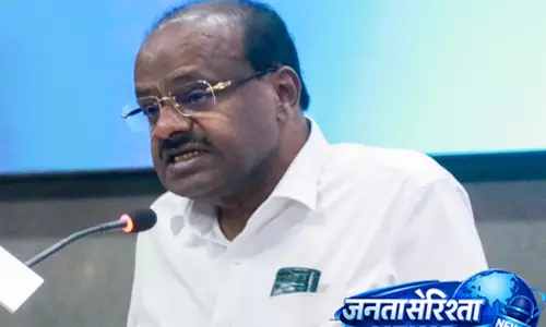 कर्नाटक में केंद्रीय मंत्री कुमारस्वामी ने पहलगाम पीड़ितों को श्रद्धांजलि अर्पित की कर्नाटक में केंद्रीय मंत्री कुमारस्वामी ने पहलगाम पीड़ितों को श्रद्धांजलि अर्पित की
