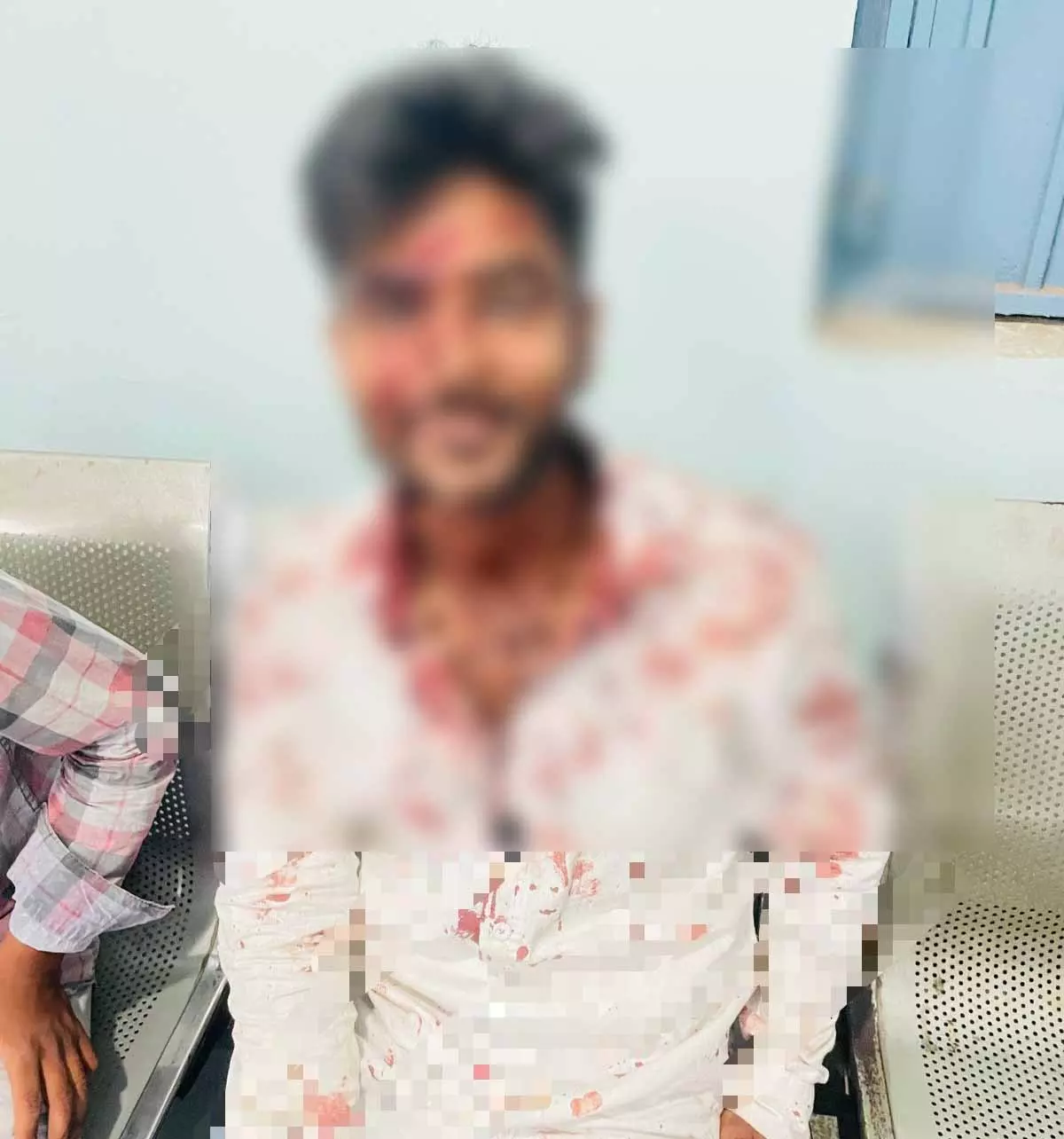 तेलीबांधा में युवक पर चाकू से हमला, पुरानी रंजिश में वारदात तेलीबांधा में युवक पर चाकू से हमला, पुरानी रंजिश में वारदात