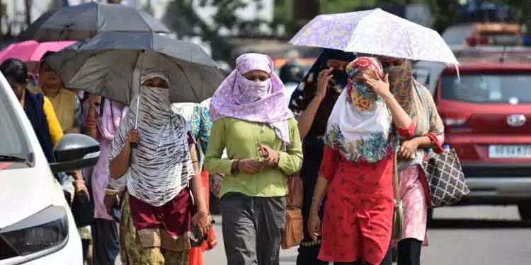 Odisha में गर्मी का कहर जारी! 25 अप्रैल तक गर्मी से राहत नहीं Odisha में गर्मी का कहर जारी! 25 अप्रैल तक गर्मी से राहत नहीं