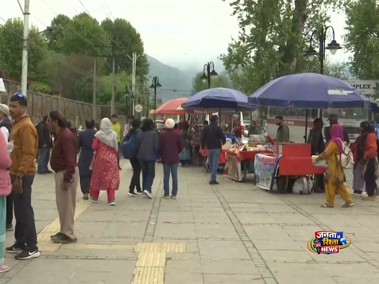 Kashmir में हालात सामान्य होने की पर्यटकों की राय Kashmir में हालात सामान्य होने की पर्यटकों की राय