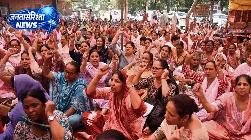 Anganwadi कार्यकर्ताओं ने प्रदर्शन कर ‘सील्ड’ मोबाइल की मांग की Anganwadi कार्यकर्ताओं ने प्रदर्शन कर ‘सील्ड’ मोबाइल की मांग की