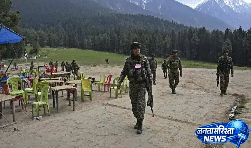 Pahalgam Attack: 3000 रुपये के लालच में दो लोगों पर हमला, 26 जानें गईं Pahalgam Attack: 3000 रुपये के लालच में दो लोगों पर हमला, 26 जानें गईं
