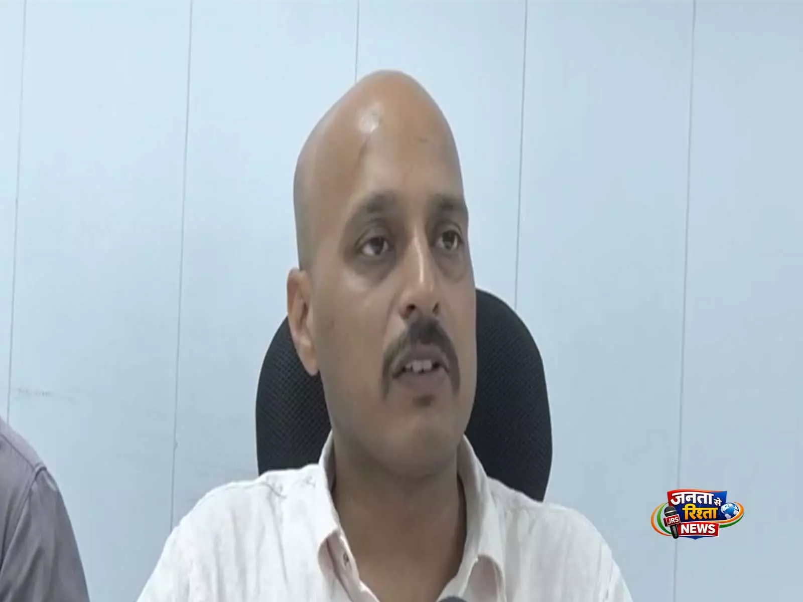 Madhya Pradesh: इंदौर में 2.5 लाख रुपये की रिश्वत लेते PWD के तीन अधिकारी पकड़े गए Madhya Pradesh: इंदौर में 2.5 लाख रुपये की रिश्वत लेते PWD के तीन अधिकारी पकड़े गए
