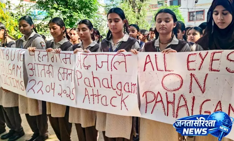 एक साल बाद, Pahalgam में हिम्मत और इरादे के साथ सब ठीक हो रहा एक साल बाद, Pahalgam में हिम्मत और इरादे के साथ सब ठीक हो रहा