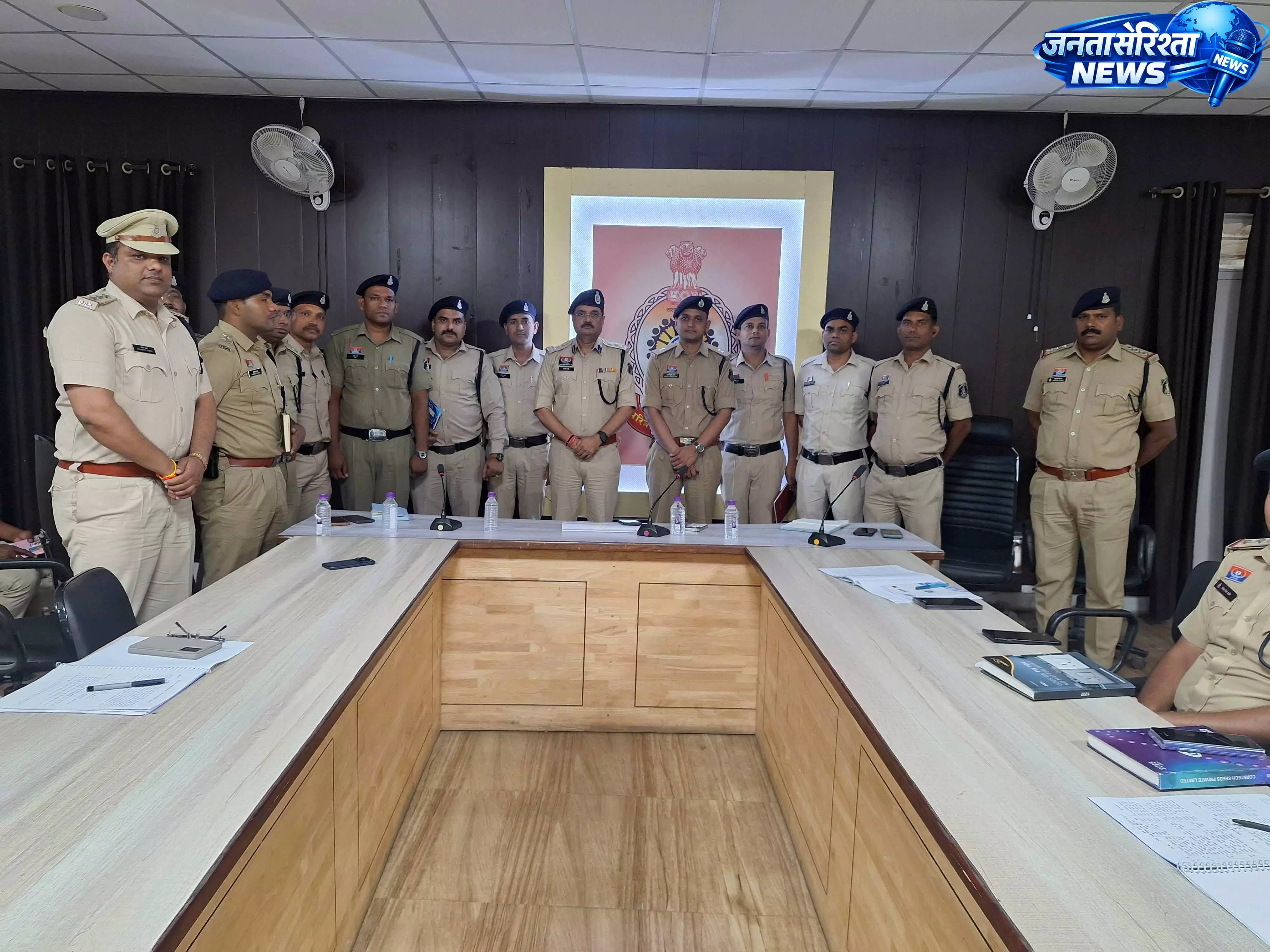 बिलासपुर में बदली पुलिसिंग की तस्वीर, बीट सिस्टम से अपराधियों पर शिकंजा बिलासपुर में बदली पुलिसिंग की तस्वीर, बीट सिस्टम से अपराधियों पर शिकंजा