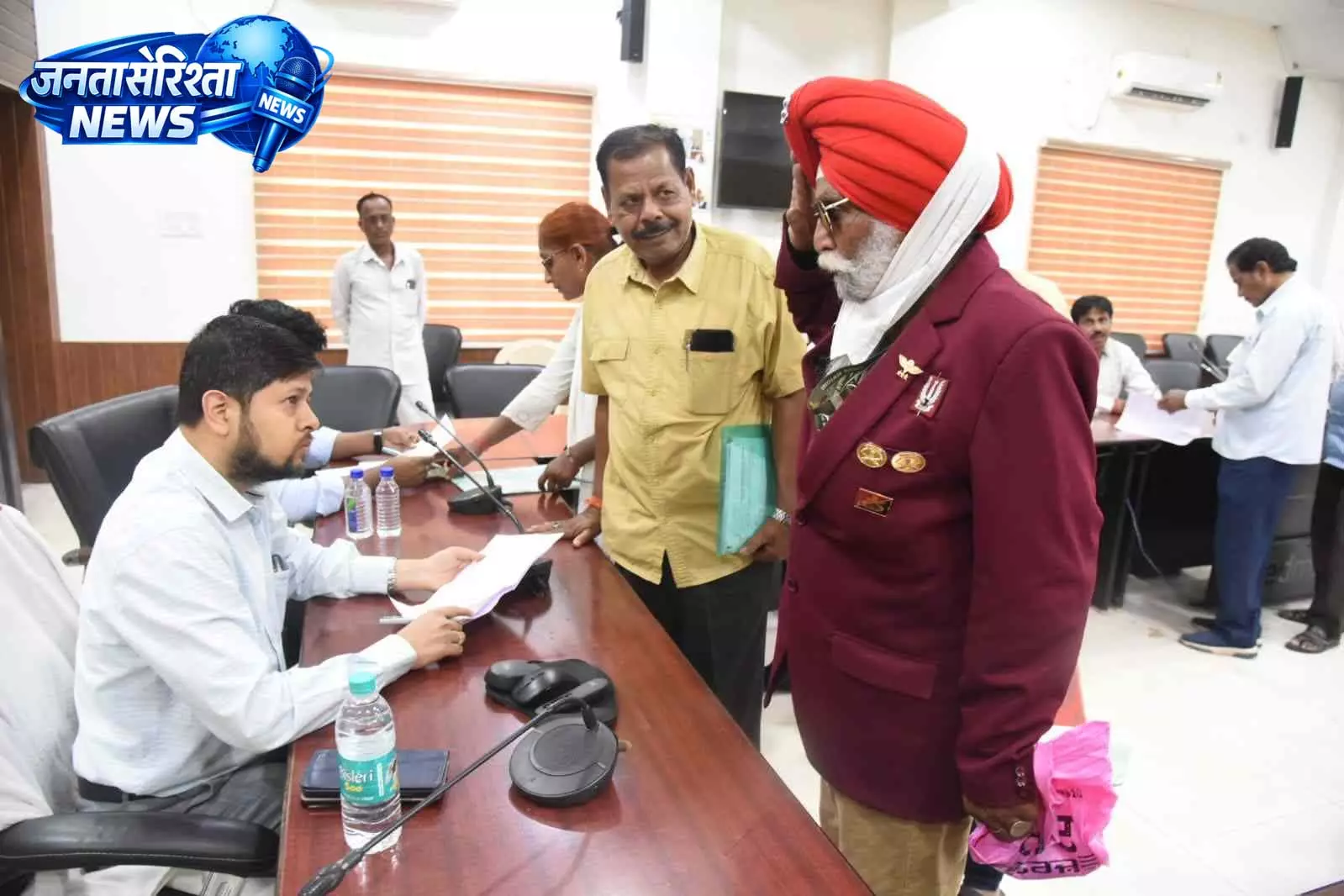 भारत माला सिक्सलेन सड़क से 100 किसान परेशान, खेत तक पहुंचना हुआ मुश्किल भारत माला सिक्सलेन सड़क से 100 किसान परेशान, खेत तक पहुंचना हुआ मुश्किल